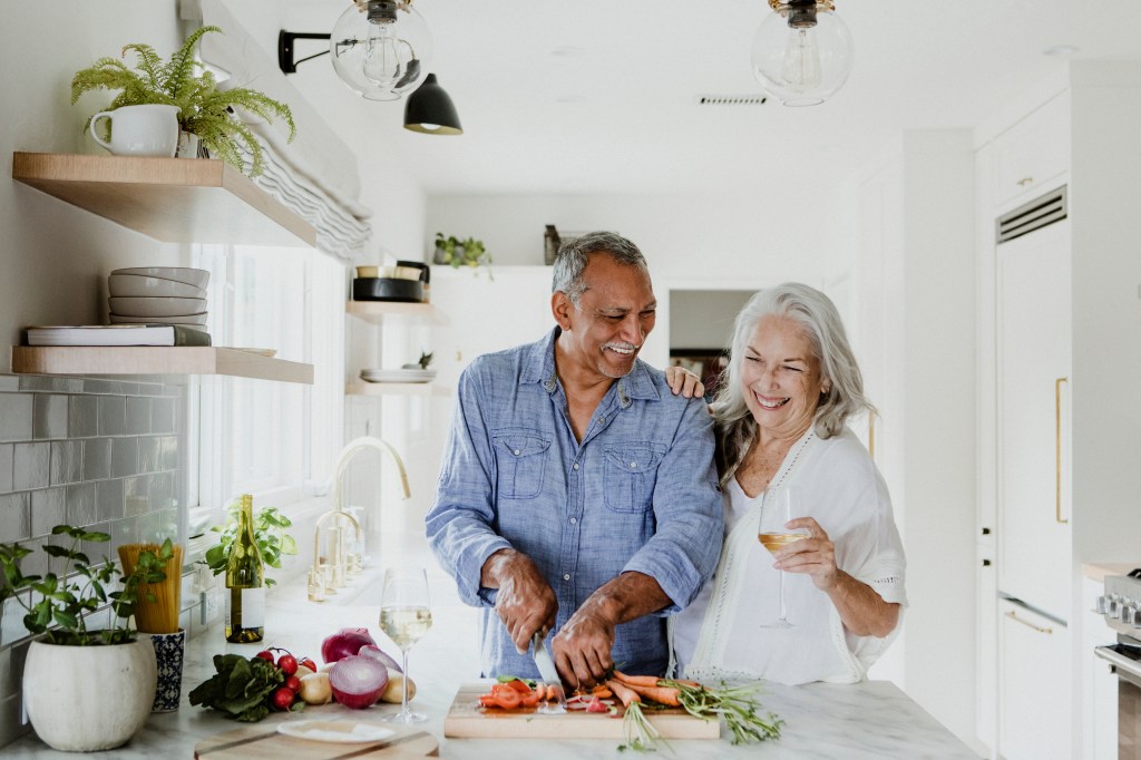 Cooking of the elderly couple