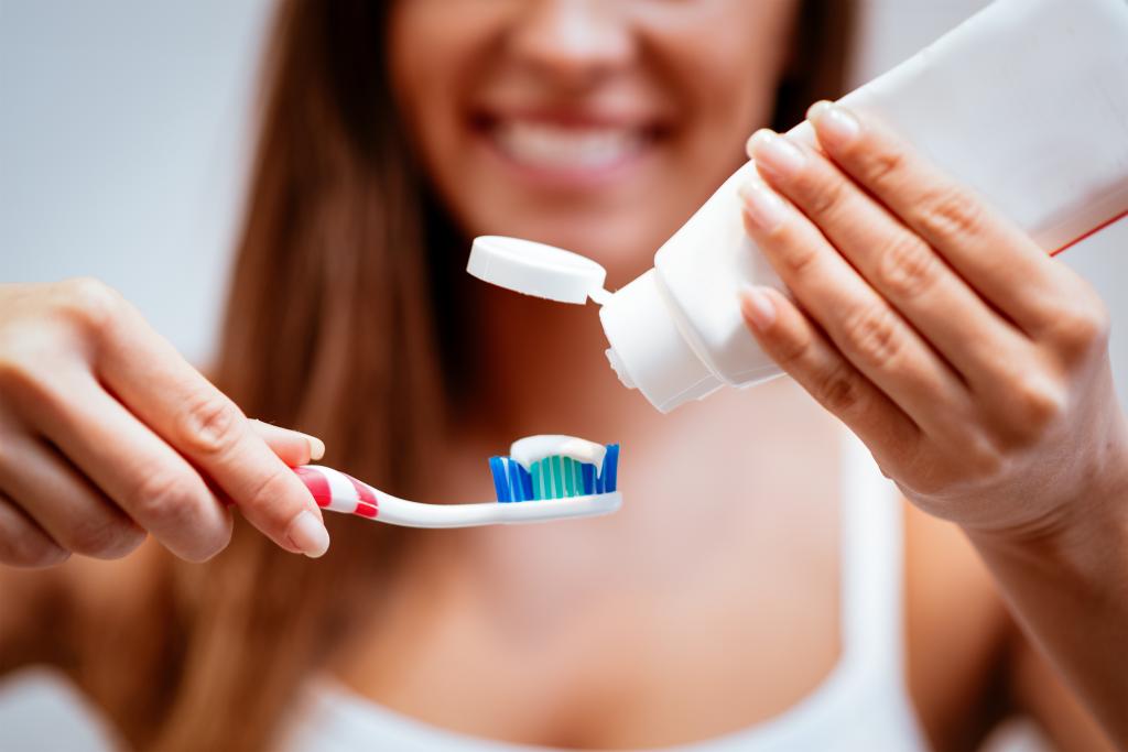 5 mistakes you are making while brushing your teeth
