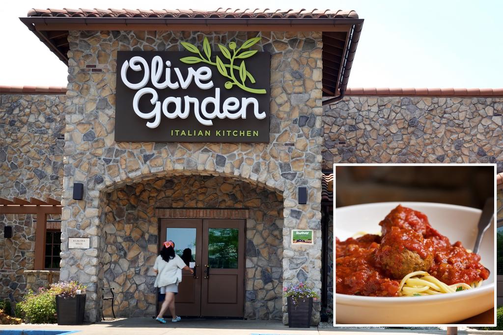 Texas Roadouse captures the first place of Olive Garden as the highest random eating chain of America